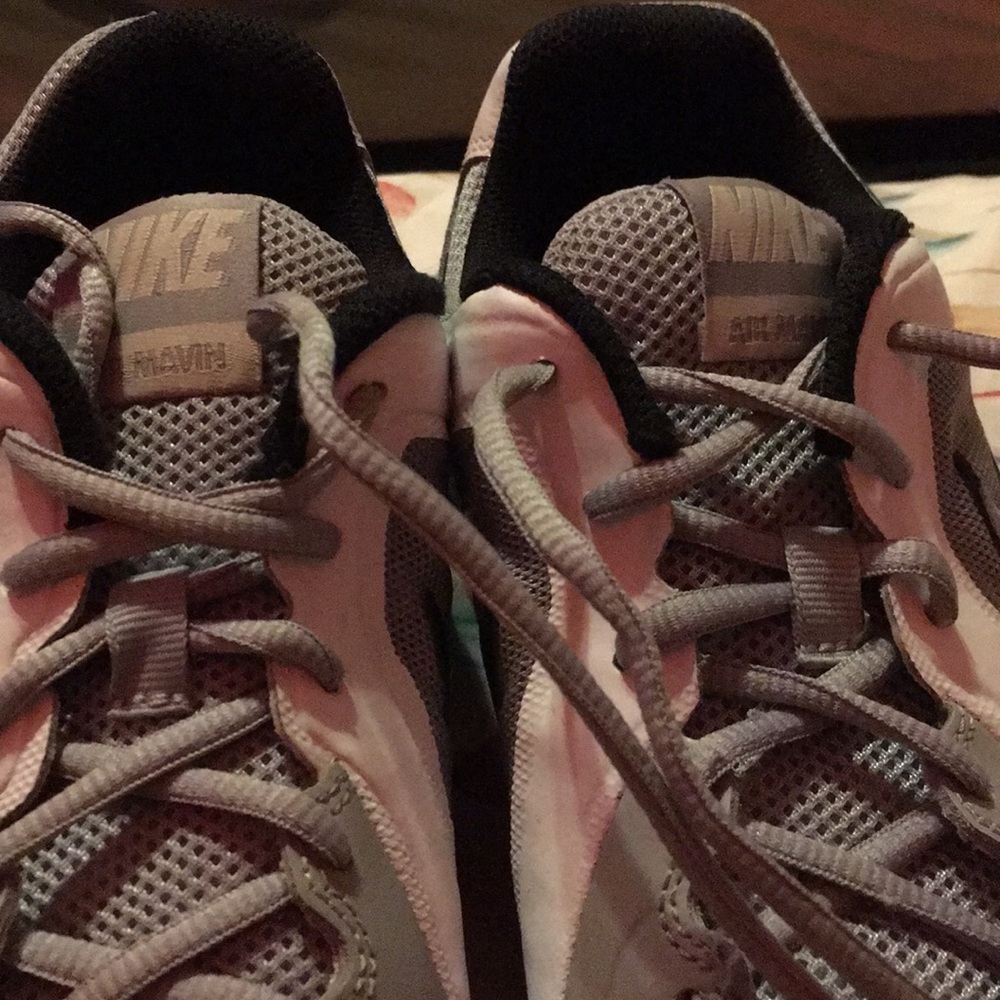 Nike air mavins! Like new! - Picture 6 of 8